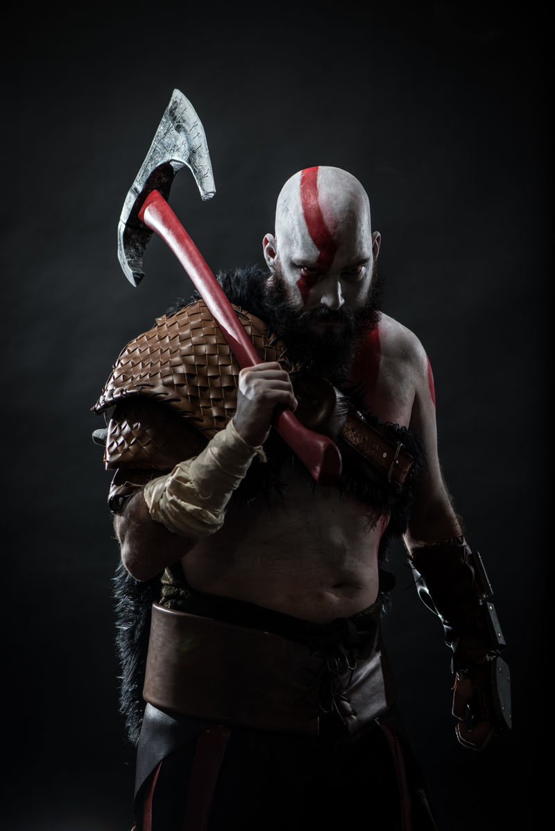 Illustration for article titled He Is Kratos, The Cosplay God Of War